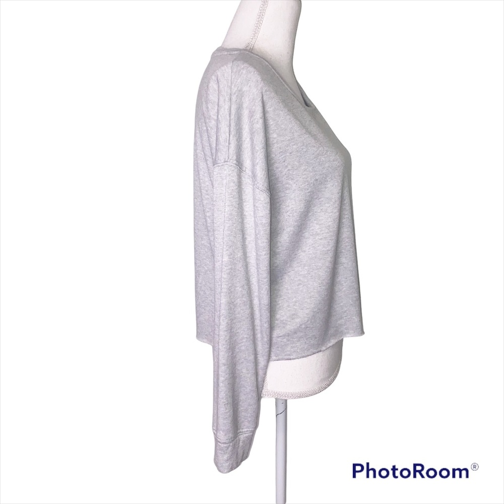 Splendid Raw Edge Lightweight Pullover Cropped Sw… - image 4